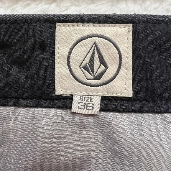 Volcom Brand Frickin Chino Shorts Mens Size 36 Gray Modern Straight - Picture 4 of 8